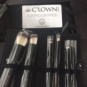 Crowne 6pc Makeup Brush set